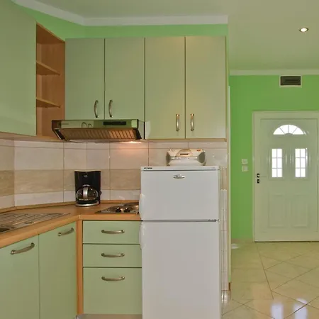 2 Bedroom Awesome In * Privlaka (Zadar)