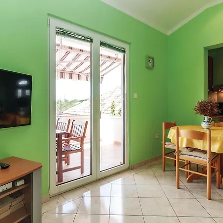 2 Bedroom Awesome In