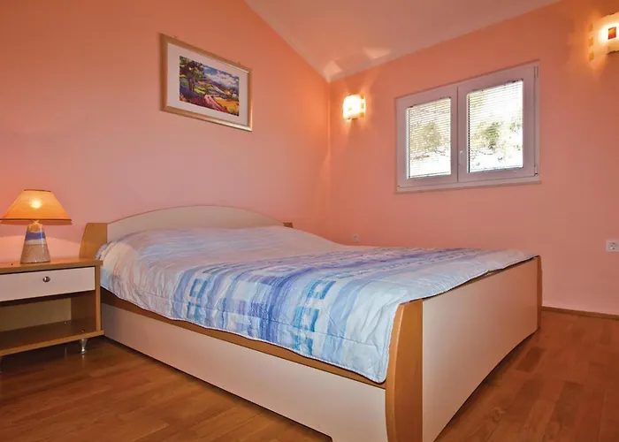 Holiday home Trogirska V *